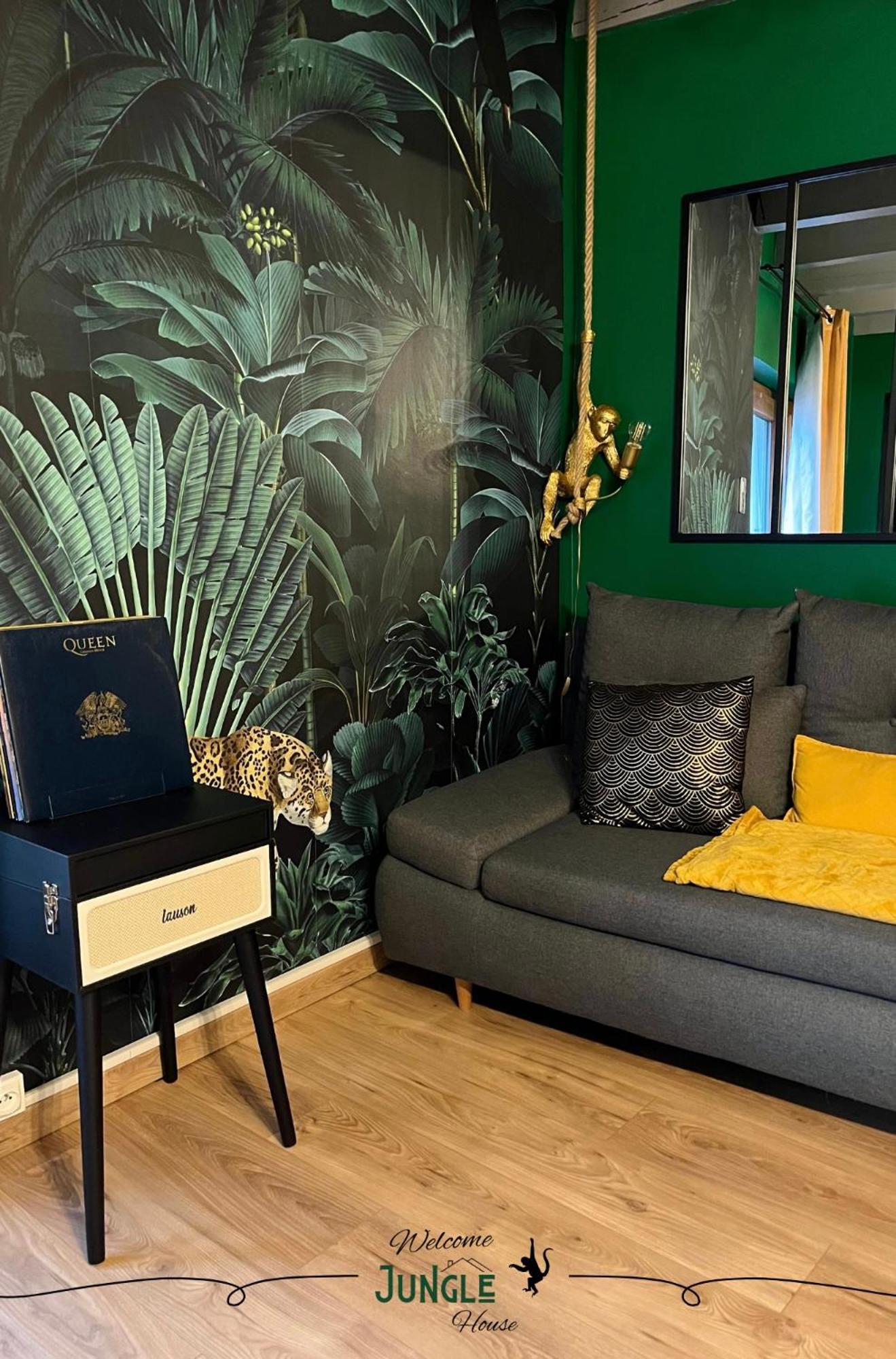 Maison "Jungle House" 90 M2 Billard, Retroprojecteur, Bar A Jeux , Vinyle, Wifi Fibre, Ideal Pro & Famille A Montbrison Eksteriør bilde